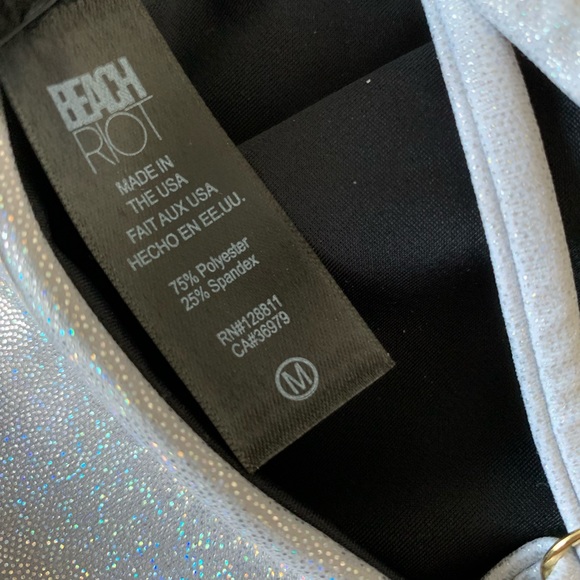 Beachriot Georgia silver sport bra New with Tag size M - Picture 11 of 13